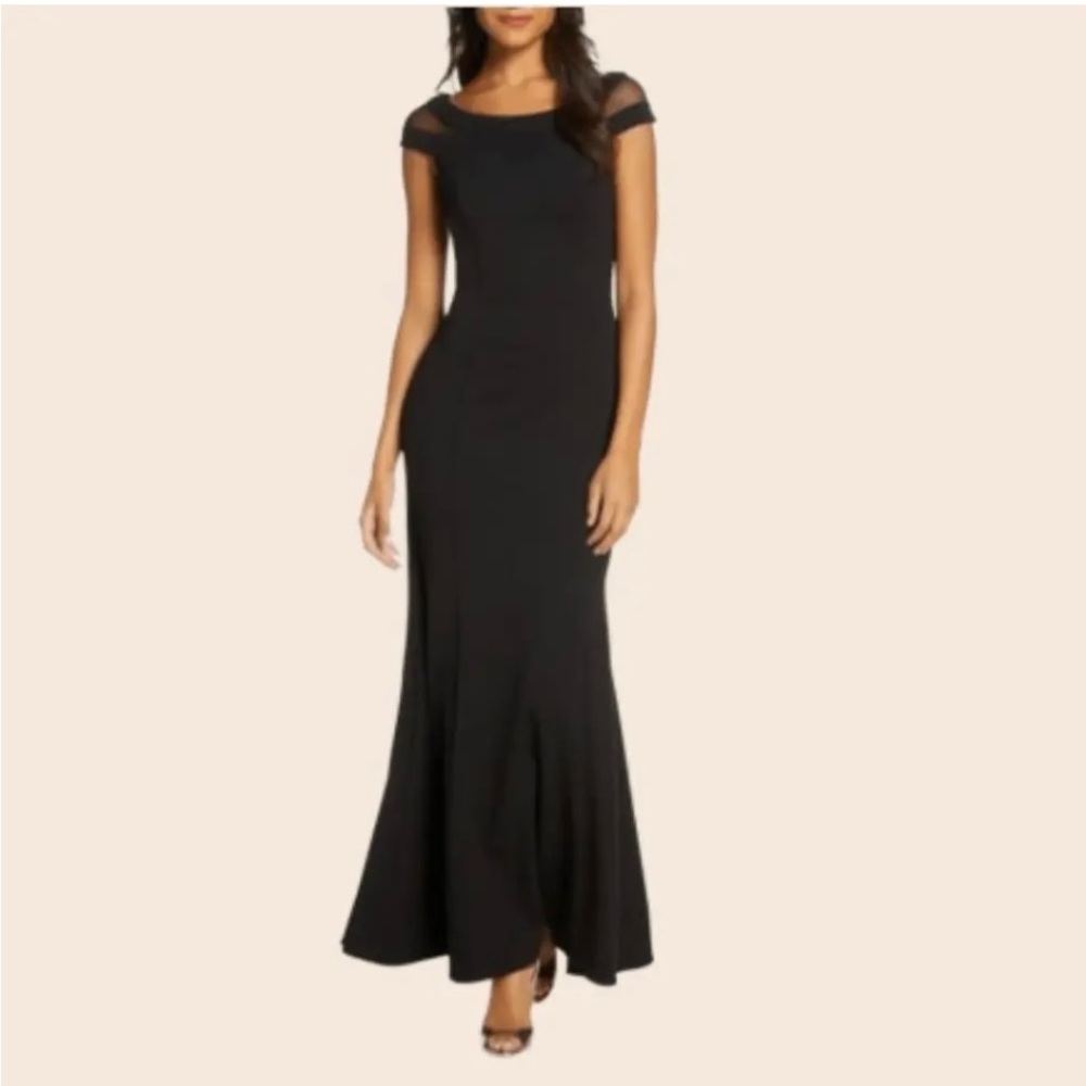 Vince Camuto Cap Sleeve Evening Gown, Size 14
